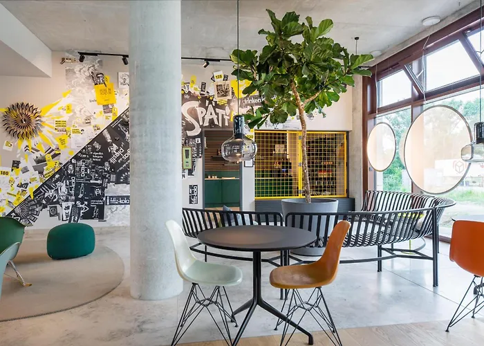 Ipartment Berlin Airport By Western 4* Шёнефельд