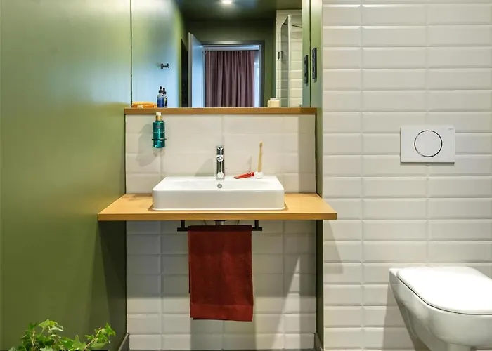 Ipartment Berlin Airport By Western Hotel 4*